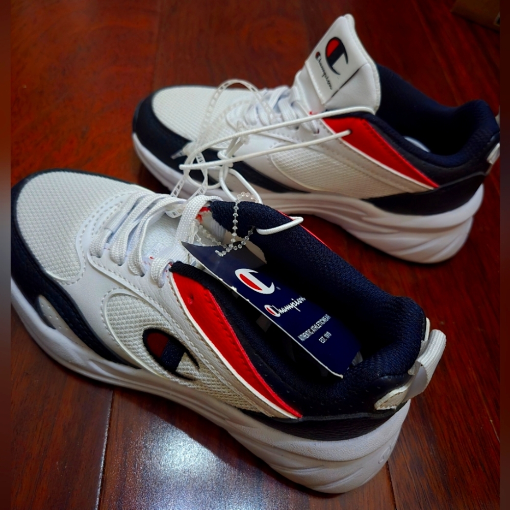 Champion Kid's White, Black, and Red Sneakers Size 12